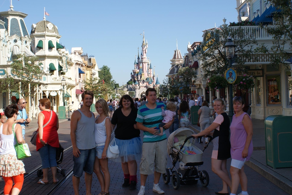 Familien i Disneyland